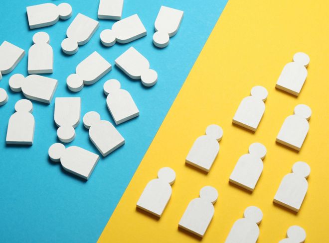 While a virtual assistant has flexibility, an executive assistant is the ultimate team coordinator. Virtual assistant vs executive assistant; which one weighs more?