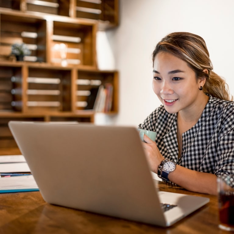 With low costs and flexible contracts, a working-from-anywhere virtual associate is your most efficient staffing solution when you’re short on resources.