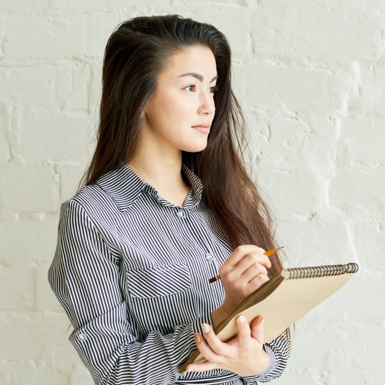 You can hire a trustworthy virtual assistant, fast and easy without breaking the bank. Just let go of control and pay attention to what we’re gonna tell you.